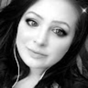 Meet your Posher, Monique